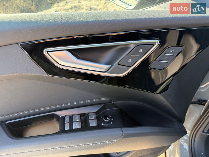 Внедорожник / Кроссовер Audi Q4 e-tron 2025 в Львове
