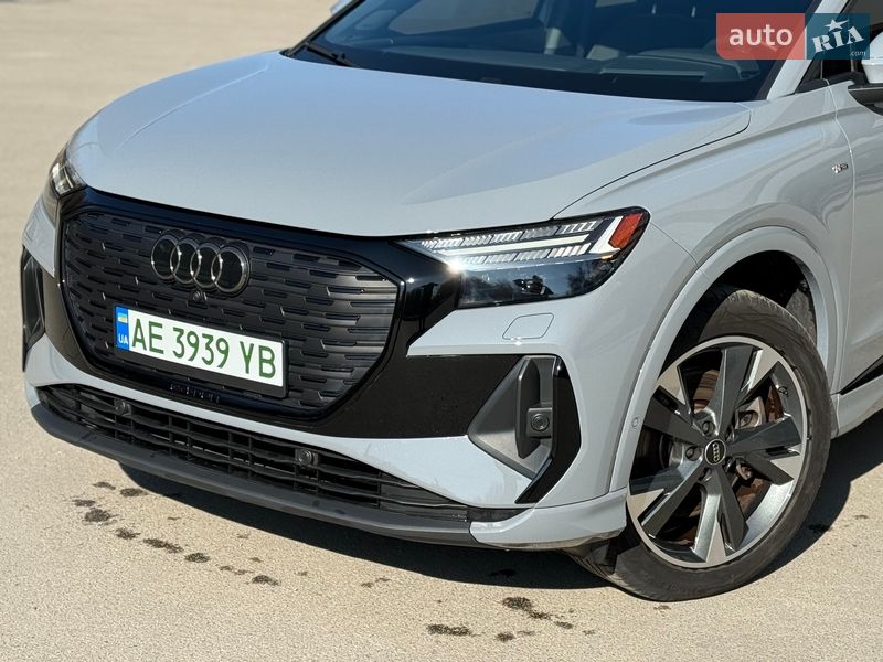 Внедорожник / Кроссовер Audi Q4 e-tron 2023 в Днепре