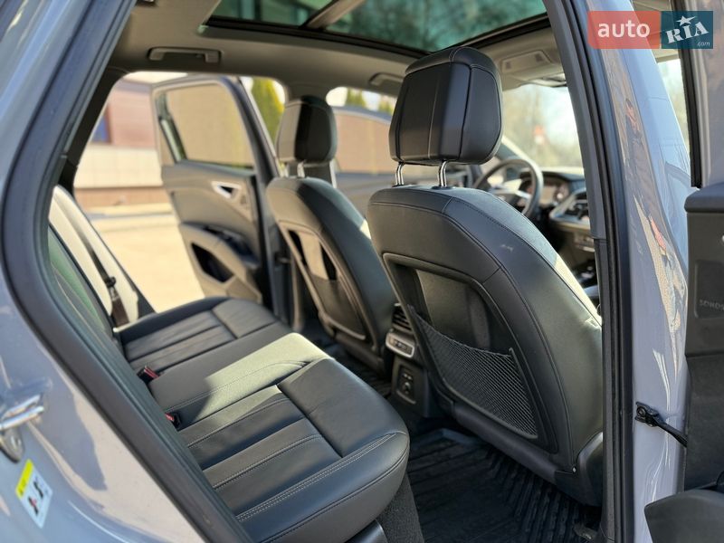 Внедорожник / Кроссовер Audi Q4 e-tron 2023 в Днепре