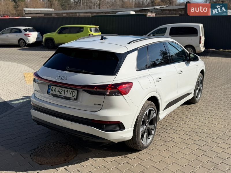Внедорожник / Кроссовер Audi Q4 e-tron 2023 в Киеве