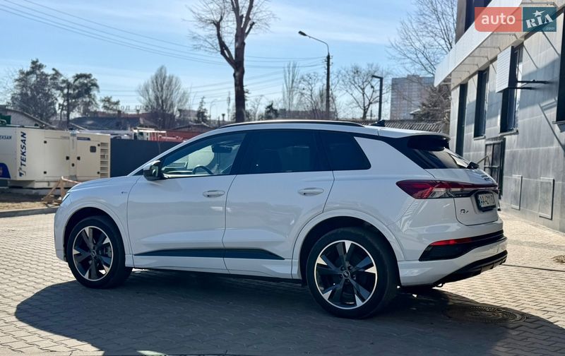 Внедорожник / Кроссовер Audi Q4 e-tron 2023 в Киеве