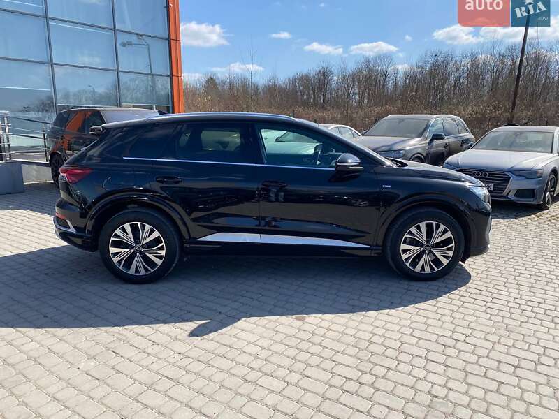 Внедорожник / Кроссовер Audi Q4 e-tron 2022 в Львове