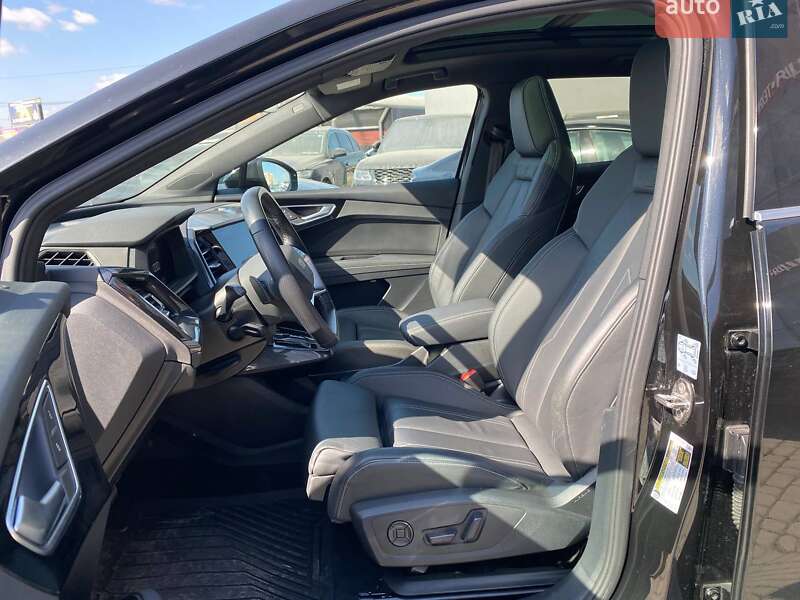 Внедорожник / Кроссовер Audi Q4 e-tron 2022 в Львове