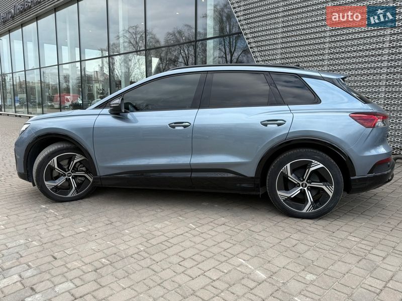 Внедорожник / Кроссовер Audi Q4 e-tron 2022 в Львове
