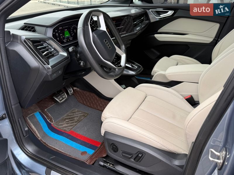 Внедорожник / Кроссовер Audi Q4 e-tron 2022 в Львове