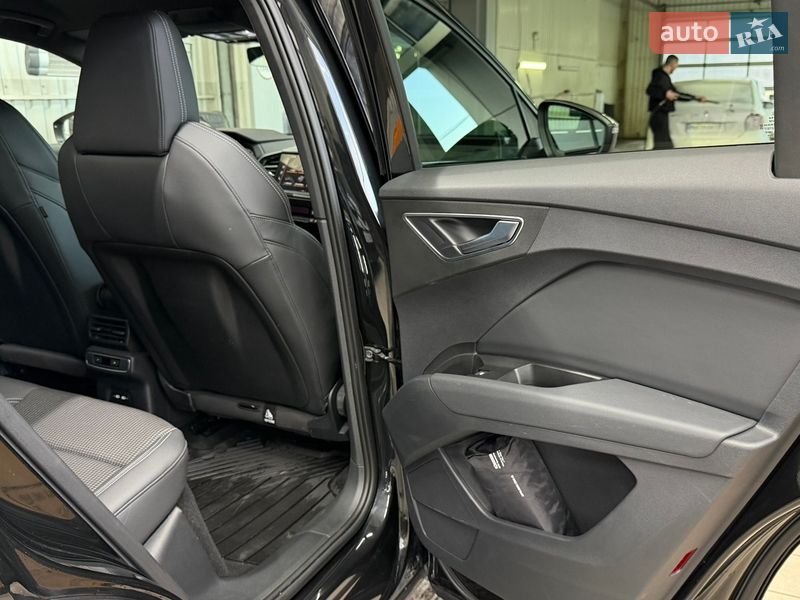 Внедорожник / Кроссовер Audi Q4 e-tron 2024 в Хмельницком фото 19 Внедорожник / Кроссовер Audi Q4 e-tron 2024 в Хмельницком