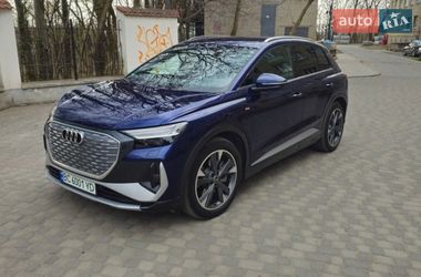 Позашляховик / Кросовер Audi Q4 e-tron 2022 в Львові