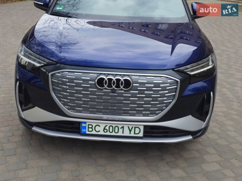 Внедорожник / Кроссовер Audi Q4 e-tron 2022 в Львове