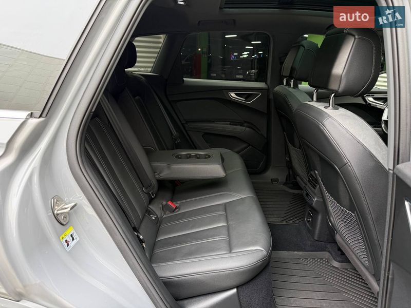 Внедорожник / Кроссовер Audi Q4 e-tron 2023 в Киеве фото 13 Внедорожник / Кроссовер Audi Q4 e-tron 2023 в Киеве