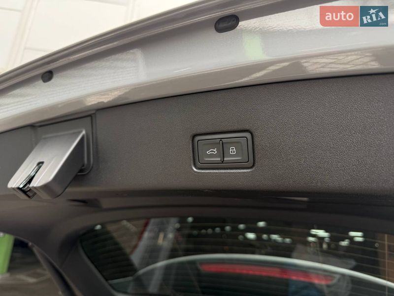 Внедорожник / Кроссовер Audi Q4 e-tron 2023 в Киеве фото 25 Внедорожник / Кроссовер Audi Q4 e-tron 2023 в Киеве