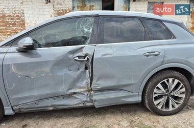 Внедорожник / Кроссовер Audi Q4 e-tron 2023 в Киеве