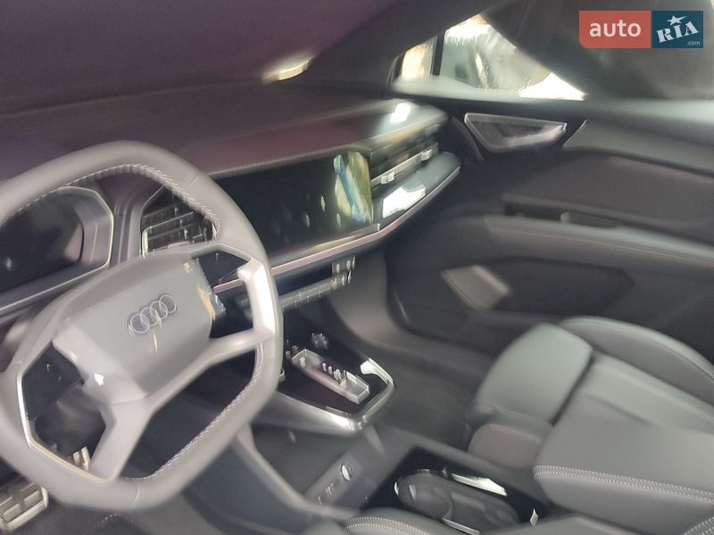 Внедорожник / Кроссовер Audi Q4 e-tron 2025 в Киеве