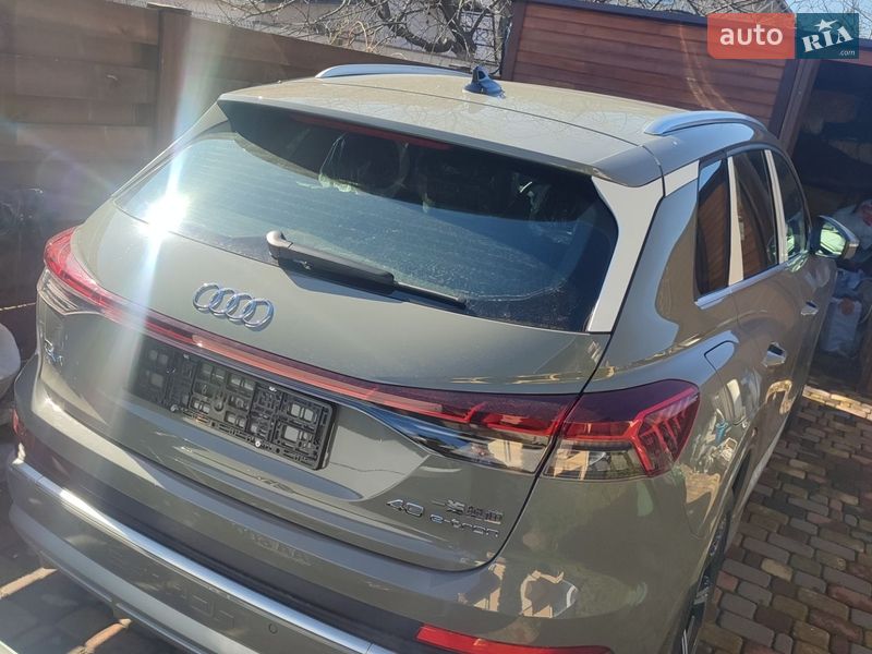 Внедорожник / Кроссовер Audi Q4 e-tron 2025 в Киеве