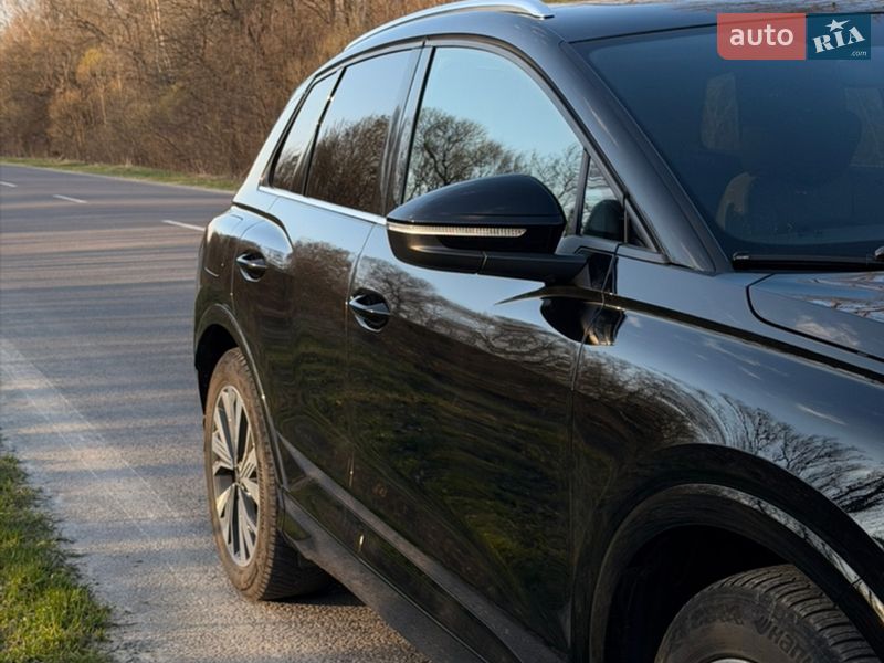 Позашляховик / Кросовер Audi Q4 e-tron 2022 в Дрогобичі