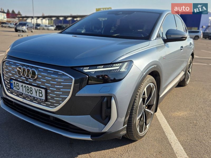 Позашляховик / Кросовер Audi Q4 e-tron 2022 в Вінниці