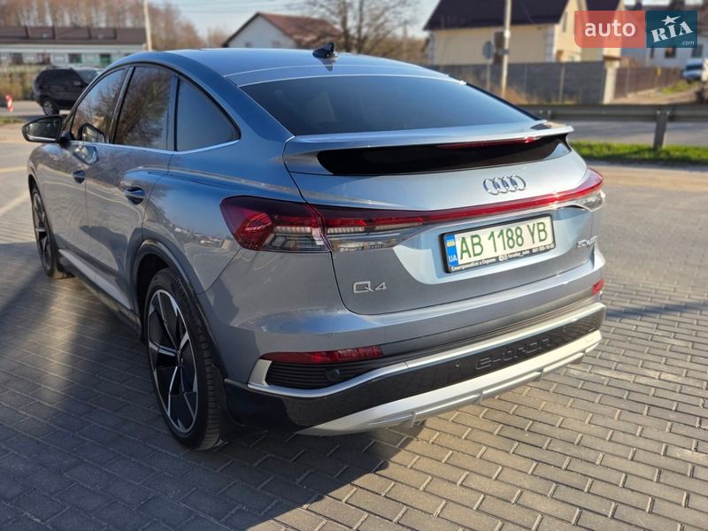 Позашляховик / Кросовер Audi Q4 e-tron 2022 в Вінниці