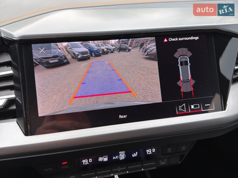 Внедорожник / Кроссовер Audi Q4 e-tron 2024 в Ивано-Франковске