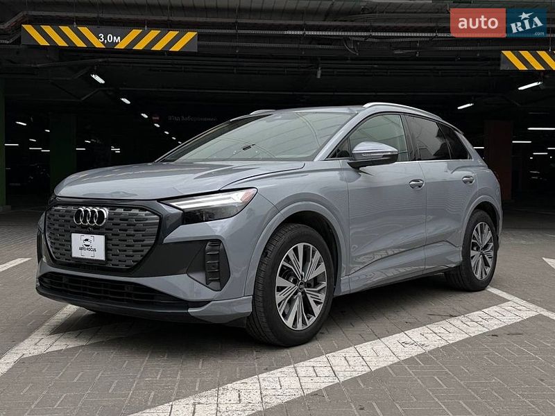 Позашляховик / Кросовер Audi Q4 e-tron 2023 в Києві