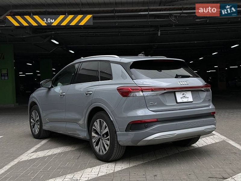 Позашляховик / Кросовер Audi Q4 e-tron 2023 в Києві