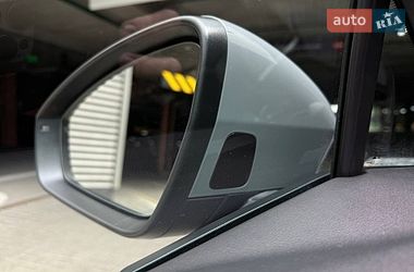 Позашляховик / Кросовер Audi Q4 e-tron 2023 в Києві