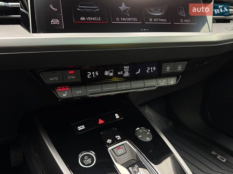 Позашляховик / Кросовер Audi Q4 e-tron 2023 в Києві