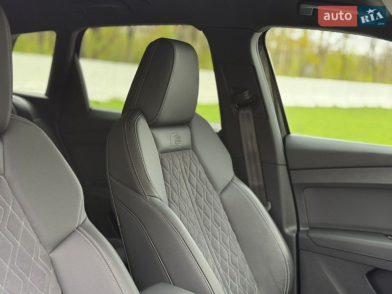 Внедорожник / Кроссовер Audi Q4 e-tron 2023 в Луцке