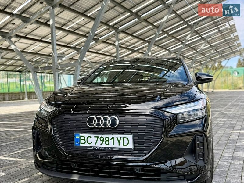 Внедорожник / Кроссовер Audi Q4 e-tron 2024 в Львове