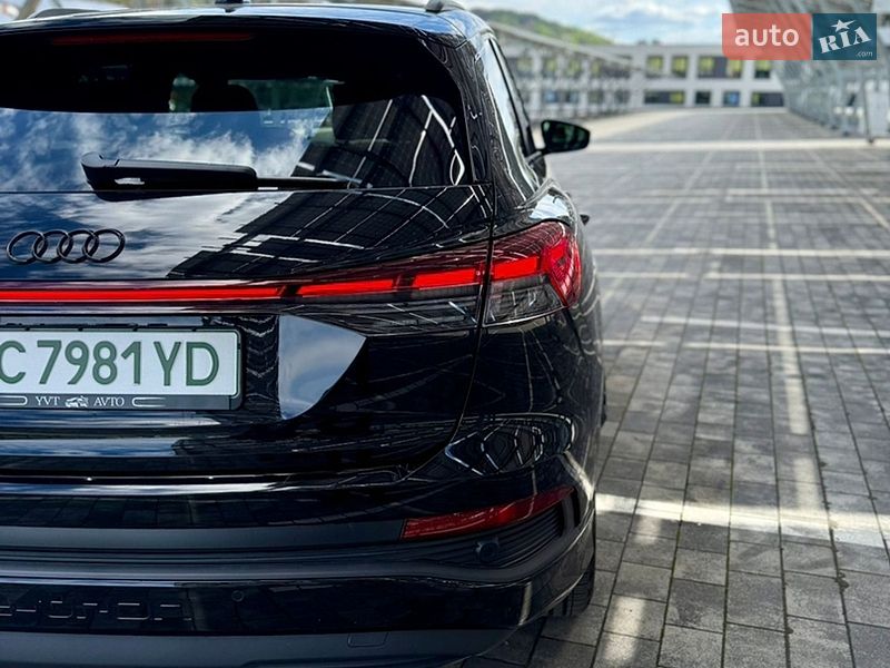 Внедорожник / Кроссовер Audi Q4 e-tron 2024 в Львове
