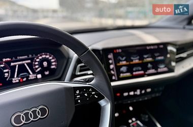 Внедорожник / Кроссовер Audi Q4 e-tron 2024 в Львове