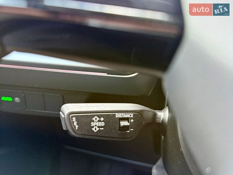 Внедорожник / Кроссовер Audi Q4 e-tron 2024 в Львове