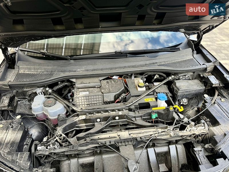 Внедорожник / Кроссовер Audi Q4 e-tron 2024 в Львове