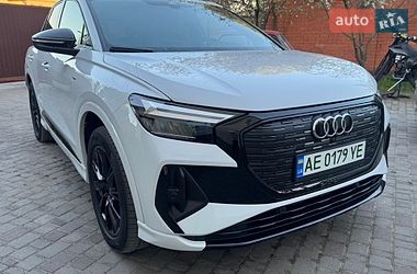 Внедорожник / Кроссовер Audi Q4 e-tron 2024 в Днепре