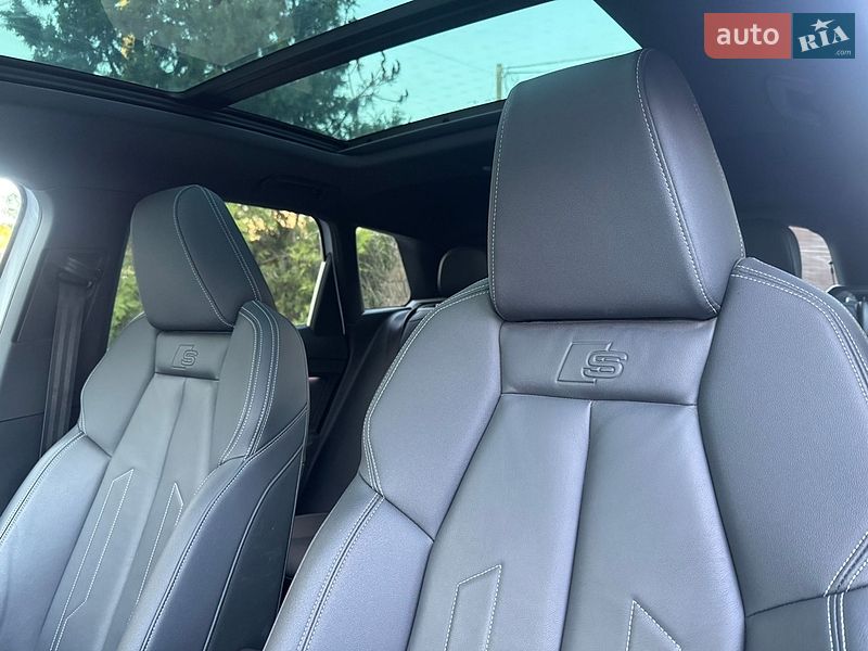 Внедорожник / Кроссовер Audi Q4 e-tron 2024 в Днепре