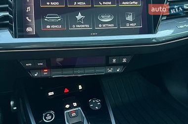 Внедорожник / Кроссовер Audi Q4 e-tron 2024 в Днепре