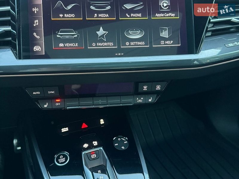 Внедорожник / Кроссовер Audi Q4 e-tron 2024 в Днепре