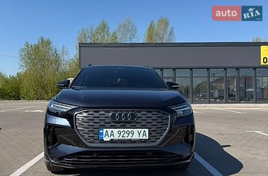 Внедорожник / Кроссовер Audi Q4 e-tron 2024 в Киеве