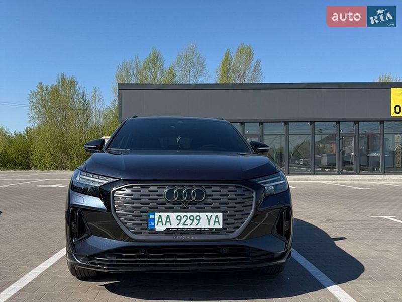 Внедорожник / Кроссовер Audi Q4 e-tron 2024 в Киеве