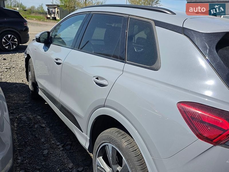 Внедорожник / Кроссовер Audi Q4 e-tron 2023 в Ковеле