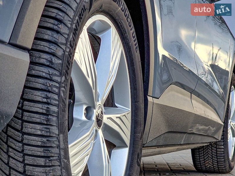 Внедорожник / Кроссовер Audi Q4 e-tron 2022 в Кременчуге