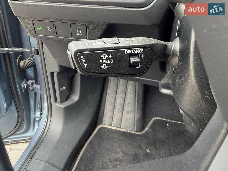 Внедорожник / Кроссовер Audi Q4 e-tron 2024 в Львове
