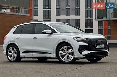 Позашляховик / Кросовер Audi Q4 e-tron 2021 в Києві