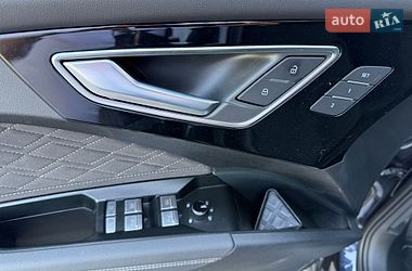 Внедорожник / Кроссовер Audi Q4 e-tron 2024 в Киеве