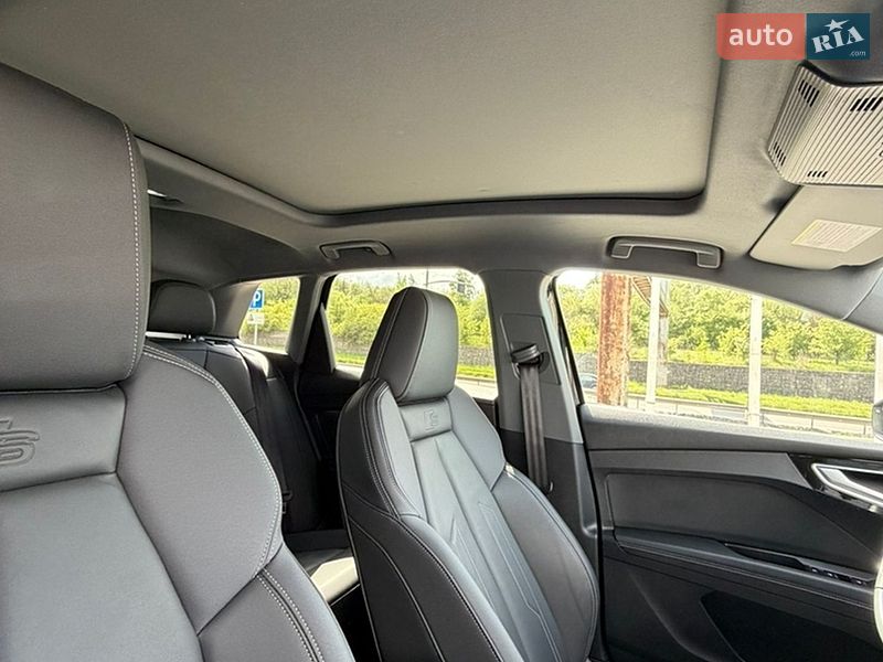 Внедорожник / Кроссовер Audi Q4 e-tron 2023 в Львове
