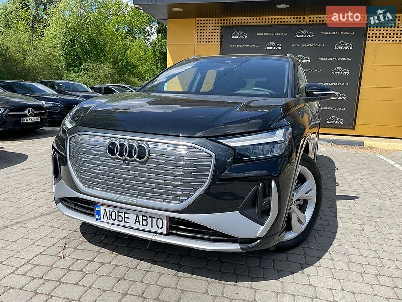 Audi Q4 e-tron 2024