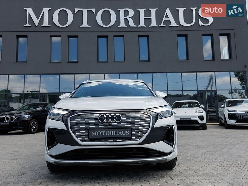 Внедорожник / Кроссовер Audi Q4 e-tron 2023 в Черновцах