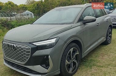 Позашляховик / Кросовер Audi Q4 e-tron 2024 в Києві