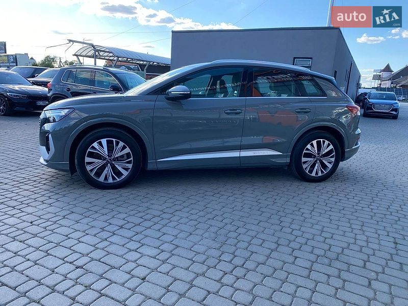 Внедорожник / Кроссовер Audi Q4 e-tron 2024 в Львове