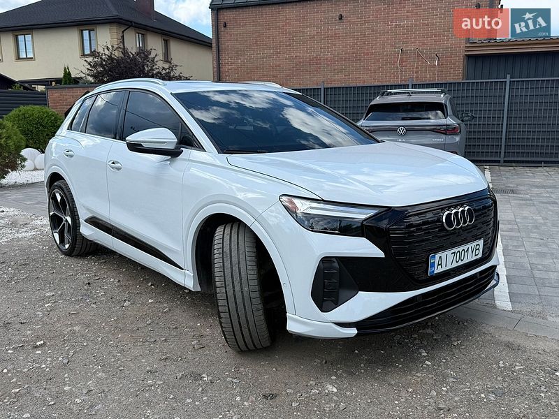 Audi Q4 e-tron, photos from the listing