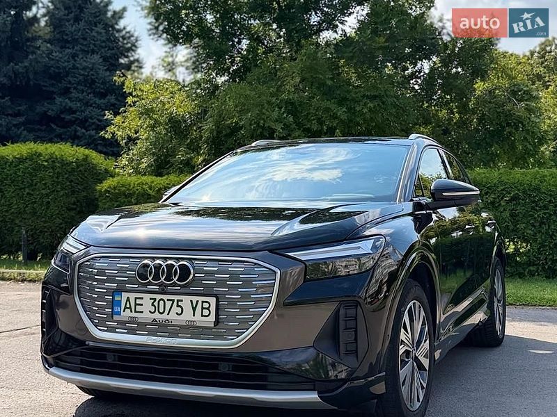 Внедорожник / Кроссовер Audi Q4 e-tron 2023 в Днепре