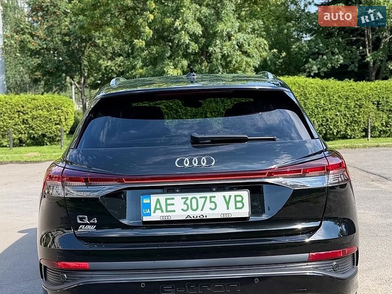 Внедорожник / Кроссовер Audi Q4 e-tron 2023 в Днепре